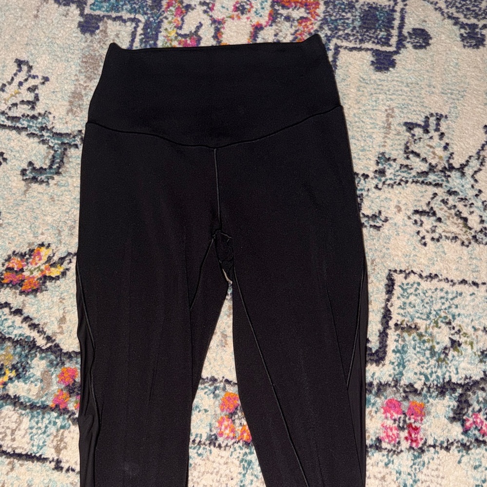 Black Aerie leggings- mesh side from hip to ankle
28” inseam